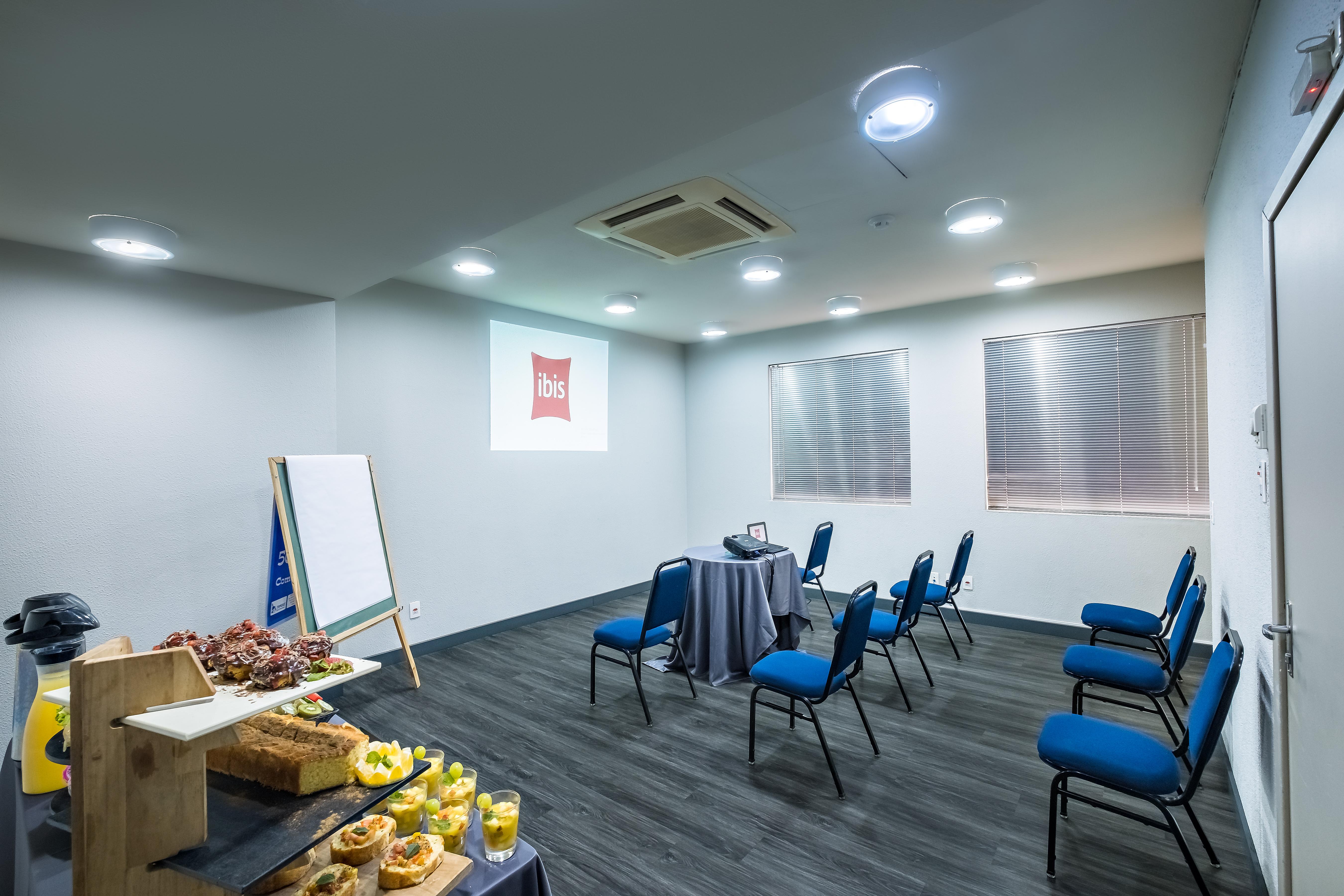 Hotel Ibis Maringá Zewnętrze zdjęcie